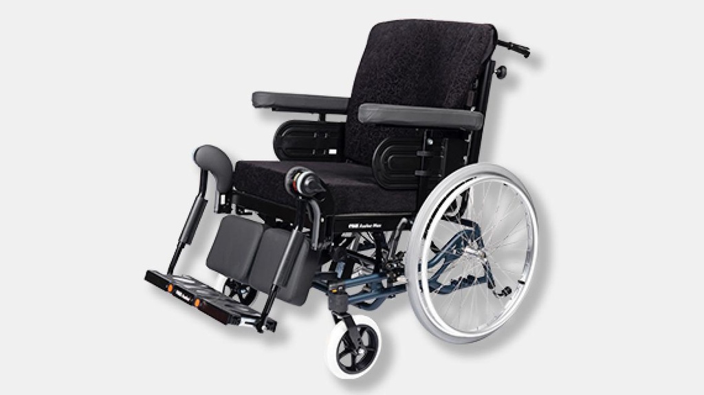 Invacare Rea Azalea Max Self Propelled Wheelchair - 21"